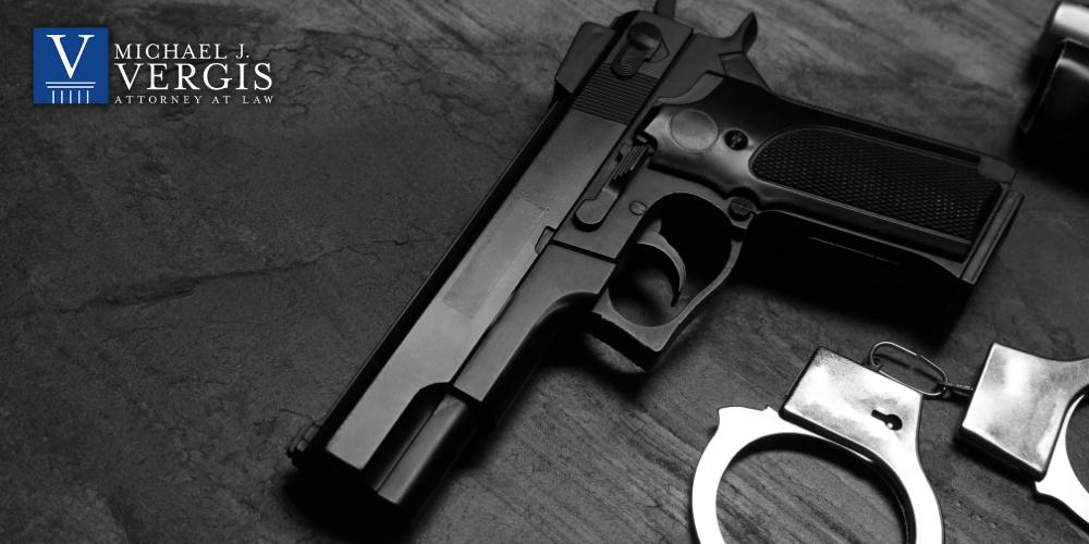 Leyes de armas de Luisiana para delincuentes