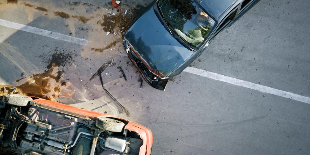 reclamo por lesiones por accidente de vuelco